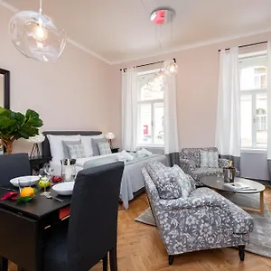 Aparthotel Empirent Garden