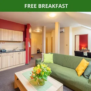 Otel Libero, Prag
